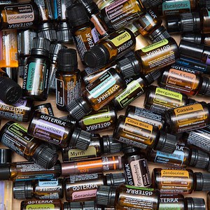 Describe a Scent: A Guide to Blending Essential Oils | dōTERRA Essential Oils