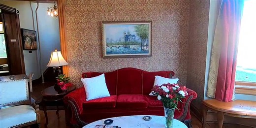 Inside look at Mankato’s Moulin Rouge House