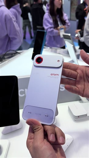 Checking out the modular ATOM phone by Techno at #MWC2026 | tecno