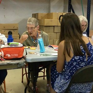 So many volunteers have come today to help the Elders, we are overwhelmed with the generosity and love here today. ❤️ | Adopt-A-Native-Elder