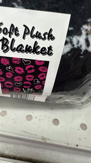 Erin Carey on Instagram: "Love is in the air at big Mike’s family trailer. Come get your wife girlfriend a Valentine’s Day gift at big Mike’s family trailer located at 800 E. Erie Ave., Philadelphia PA 19124 open Wednesday through Sunday this week. God bless happy Valentine’s Day."