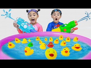 Annie and Sammy Pretend Play Fun Swim Story for Kids | Swimming Pool Toys - Videos For Kids