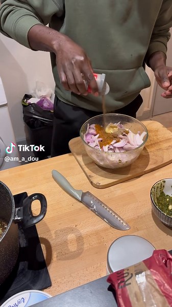 Yassa Poulet: Recette Traditionnelle Sénégalaise