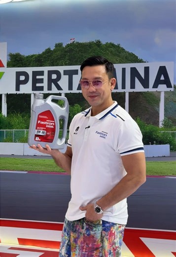 Kehadiran Rifat Sungkar di Booth Pertamina GIIAS 2025