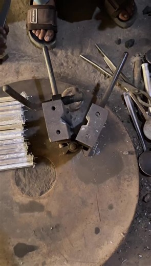 "Turning Melted Aluminum into perfect roed #aluminumcraft #DIYProjects...