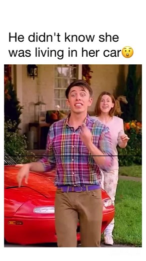 trendy movie on Instagram: "The Middle (2009–2018) Summary: “The Middle” is a relatable and laugh-out-loud family sitcom centered on the Heck family, an ordinary middle-class household living in the heart of Indiana. Frankie and Mike Heck do their best to survive work stress, parenting struggles, and financial chaos while raising three very different kids—Axl, the overconfident athlete; Sue, endlessly optimistic despite constant disappointment; and Brick, the quiet, quirky book lover with his ow