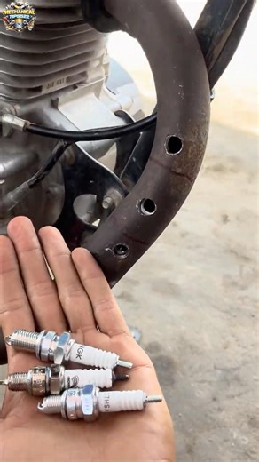 How to install 3plugs in bike#shortsfeed #youtubeshorts #shorts#viral