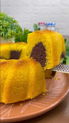 Gluten-Free and Dairy-Free Swirled Carrot Cake #healthyrecipe #recipe