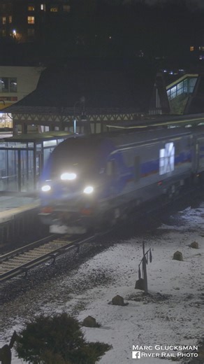 Metro-North Railroad/Siemens SC42-DM With 1 Car (Hartsdale, NY) On the night of December 23, 2025, MTA Metro-North Railroad/Siemens SC42-DM MNCW 305 was moved by the PMMO (PM MOtt Haven) crew from North White Plains Yard to Croton Harmon Yard. The trains had been testing on the Harlem Line, which allowed for this rare scene with the locomotive leading south, seen passing the historic Hartsdale Station. Full resolution pics and prints: https://www.riverrailphoto.com/mnrsc42dm Though similar to th