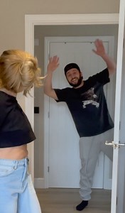 MY BOYFRIEND RATES MY OUTFITS!😂😱🤦‍♀️ | Alex Murphy