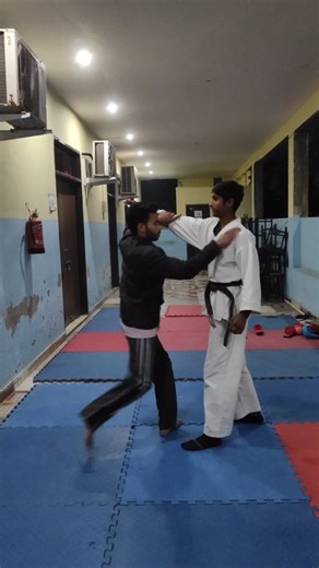 MMD MARTIAL ART ACADEMY on Instagram: "Slap Defence Technique 👋🥋 MMD MARTIAL ART ACADEMY 🥋🥷 . . #karate #karatestudent #selfdefensetraining #fight #viralreels #viral #viralvideos #reelsinstagram #reelsvideo #reels #instagood #explorepage #exploring #explore #explorar #trendingreels #trending #likecommentshare #thnxgod4everything❤️🙏 #thankyouforyoursupport #wmk❤️"