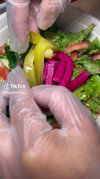 Falafel Salad: A Middle Eastern Delight