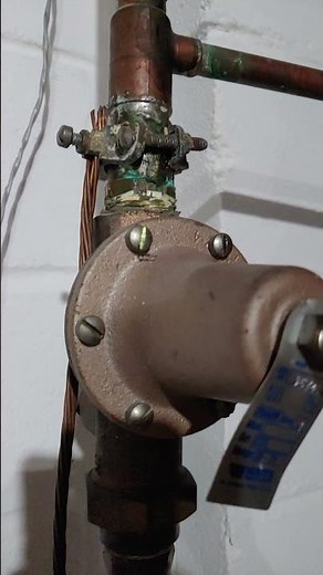Pressure reducing valve (PRV) noise. Tapping/knocking noise in old house pipes/plumbing system.