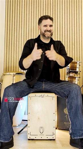 🥁 Whitney Houston Challenge 🥁 💪 Cuando vi este challenge pensé que no podía ser tan difícil y realmente hay que practicar bastante la cuenta. ✅ Usando mi cajón C12 de @larosapercusion #whitneyhouston #challenge #iwillalwaysloveyou #whitneyhoustonchallenge #cajon #drum #percussion | 123 Cajón