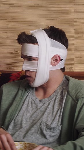 Looks That Kill: A Dark Romantic Comedy Overview