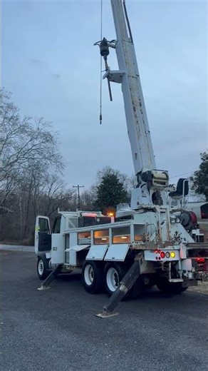 2010 International 7400 Digger Derrick