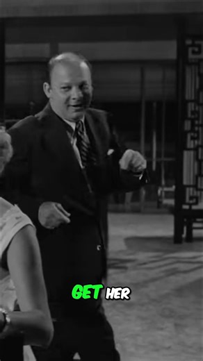 Unexpected Visitor: A Surprise Encounter Unfolds! #shorts