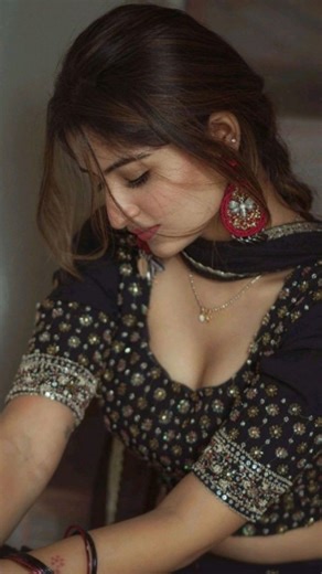 𝐒𝐚𝐬𝐬𝐲 𝐙𝐚𝐫𝐚 🥵💋 on Instagram: "Is it true..? Follow for more 🥵 @hot.sexy.models.__ @hot.sexy.models.__ #foryou #fyp #viral #trending #explorepage #model #explore #question #hotmodel #trending #trendingnow #explorenow #explorepage #explore #followformore #follow #foryoupage #foryouシ #interaction #reality"