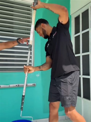 Pintando tu Casa 😬 🎨 Ya quedan pocas entradas 🏃🏽‍♂️💨 🏠 Gánate Casa de Playa 🚘 4Runner TRD PRO COMPARTEE❗️Etiqueta a todo el mundo 🇵🇷 🇺🇸 Las 2 cosas por solo $20.00 !!! APRETAMOS EL BOTÓN 🕹️ Los Primeros ! Los #1 Participa en musiconpr.com — enlace en biografía 🏝️ Casa frente a La Playa para que la vivas o hagas un Airbnb esta ready ! Y completamente amueblada . 👉🏽 3 cuartos con aire, 2 baños, sala, patio, marquesina, playa 4Runner TRD PRO 2026 Nueva Compártelo con todos y particip