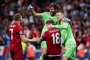 Liverpool fans & Virgil van Dijk react to Alberto Moreno's farewell message