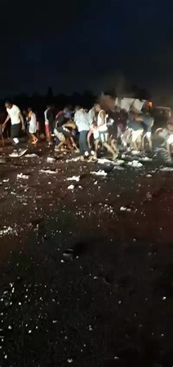 BREAKING NEWS CIT Robbery Durban Just after 7 pm this evening, a cash in transit robbery took place on the N2 near Chesterville, prompting an urgent response from law enforcement and emergency services. Authorities have closed the N2 in both directions as operations continue at the scene. Motorists are urged to stay away from the area and avoid unnecessary travel through Chesterville as severe congestion and delays are expected. Traffic Advisory and Alternative Routes Motorists travelling toward