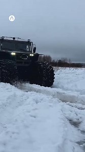The 'Predator' amphibious ATV from Russia is built for driving in the deep, swampy, Siberian forests!⚙️ | Future Russia