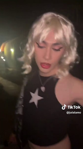 Julia Ward (@juliarward)’s videos with La La La - Sped Up Version - Naughty Boy & Sam Smith