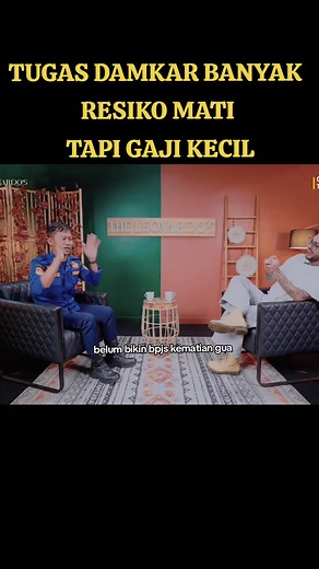 Tugas Damkar: Risiko Mati dengan Gaji Kecil