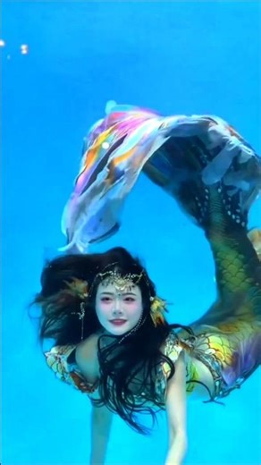 “Real Mermaid Caught on Camera 😳🧜‍♀️ | Underwater Magic #shorts#viralshorts