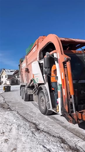 Reliable residential waste collection starts with a team that shows up and does the job right. Flood Brothers Disposal Services is dedicated to providing consistent, professional service that keeps homes and neighborhoods clean year-round.🚛♻️ Let’s talk about the perfect waste solution for you! Call us or request a quote online today. (630) 261-0400 | www.floodbrothersdisposal.com #floodbrothersdisposal #residentialwastecollection #garbagetruck #chicagoland #wastesolutions | Flood Brothers