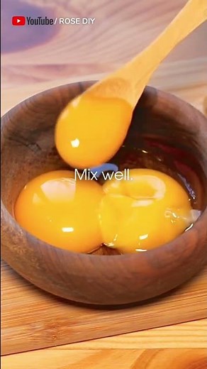 DIY: Egg Yolk Hair Mask for Dry, Frizzy Hair & Faster Growth #hairgrowth #egghairmask #diyhairmask