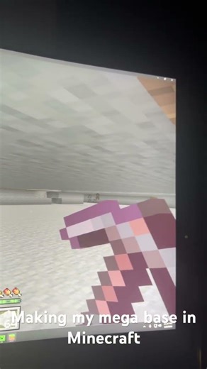 Making a mega base in Minecraft