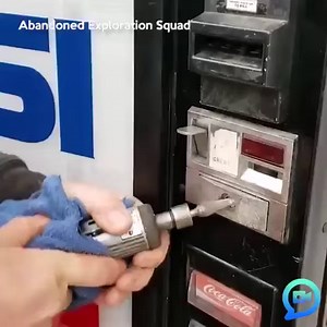 1.4M views · 3.1K reactions | Hidden Treasure Found Inside An Old Pepsi Machine 螺螺 | Your Daily Dose Of Smiles | Facebook