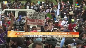 Over 1,000 Filipinos gathered on a university campus to protest against a new anti-terrorism bill that was recently approved by the country's congress. | TDM Canal Macau