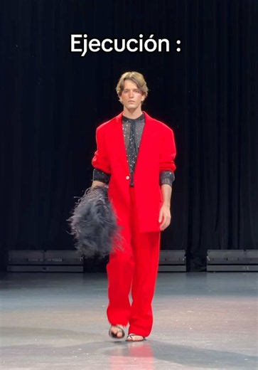 Modelando en Fashion Week #tiktokfashion #model | Fashion Model