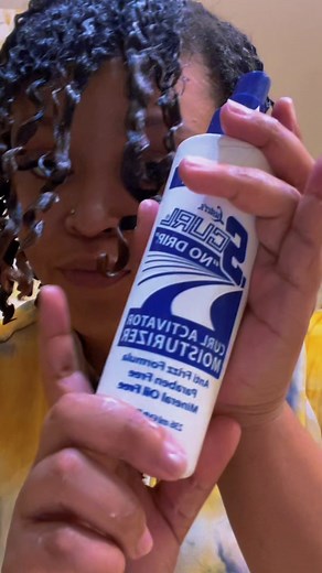 How to Define Curls with S-Curl Activator and Ecostyler Gel