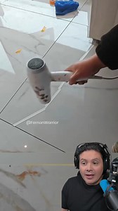 6.2M views · 41K reactions | asi es como un experto repara una baldosa dañada. #viralvideoシ #viralpost #TrucosParaElHogar | Fernan Warrior Z | Facebook