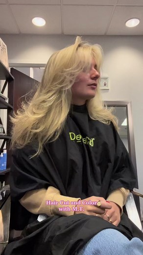 Big Bushy Blonde Hairdo Ideas and Hairstyles