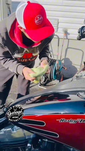 #oldridersgarage #ceramiccoating #motorcycle #quebec #bikers #harley #ceramiccoating | Old Rider's Garage