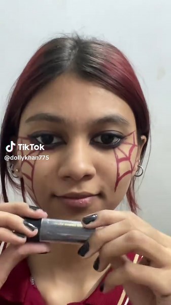 Spider Makeup Tutorial: Transform Your Look!