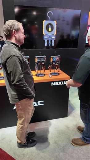 NAVAC brought some of their cool gauges to AHR! This right here is NAVAC's Flex 1 (N1DX). It's a light, compact, old-school-style gauge, but it's compatible with 100 refrigerants and has the benefit of digital accuracy and convenient USB-C charging. The nice thing about NAVAC's gauges is that there's an option for everyone. If you like Bluetooth connectivity and app integration, they've also got you covered. Watch the full interview here: https://buff.ly/BRYzjpX You can learn more about NAVAC's