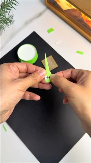 DIY Retracting Turtle Toy from 2 Cups - Kids' Fave