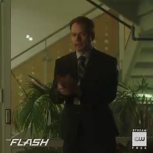 74K views · 1.6K reactions | He left her, and now she's back with a vengeance. Catch up before tonight's episode: go.cwtv.com/FLA519fb | The Flash | Facebook