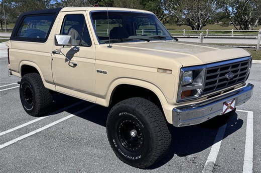 No Reserve: 1983 Ford Bronco 4×4 4-Speed