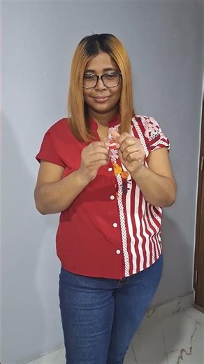 Arréglate conmigo para ir a trabajar Productos que uso: Nivea cream ,Labello lip balm y Strawberry