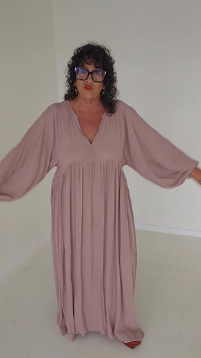 Our new Ruby dress in a lovely viscose fabric that falls and moves delightfully on the body. Soft subtle folds at the wrist and a clever sleeve detail that fits all arms. Has been washed, no pressing needed... argh just what you want for a busy productive full life. Other colours available, all made locally too 👌 The Carpenters Daughter (TCD) https://share.google/NXAgKTFVhX5ggRkIL search Ruby dress #Exclusive #plussize #designer #nzmade #dress #maxidress Buy New Zealand Made | The Carpenters Da