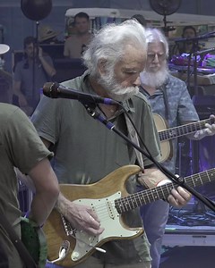 ⏰ Reminder 🧀 Friday Night Cheese is back tomorrow (1/23) with a special broadcast of the entire Bobby Weir Incident from Hulaween in 2024. Tune in at 8pm ET ~ free on YouTube and nugs.net/SCI | The String Cheese Incident