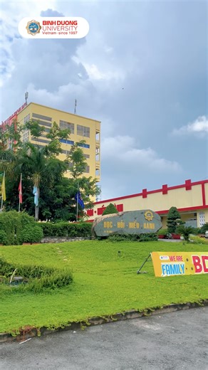 ĐÃ ĐẾN LÚC ĐĂNG KÝ NV 2 TẠI BDU ✅ Giảm 50% lệ phí nhập học. ✅ Combo quà tặng hấp dẫn bao gồm gói ưu đãi khám sức khoẻ, balo, áo đồng phục, dây đeo thẻ thời trang, nón bảo hiểm,... ✅ Hỗ trợ thủ tục vay vốn cho tân sinh viên theo đúng quy định. 🔗 Đăng ký ngay tại Link: https://xettuyenonline.bdu.edu.vn/ 💎 ĐĂNG KÍ LIỀN TAY - NHẬN NGAY QUÀ “KHỦNG” nào các bạn 2K7 ơi✌️ ➖➖➖➖➖➖➖➖➖➖➖➖➖➖ 🏢 TẠI BÌNH DƯƠNG: PHÒNG TUYỂN SINH 🎯Địa chỉ: Số 504, Đại lộ Bình Dương, phường Phú Lợi, thành phố Hồ Chí Minh. ☎️Đ