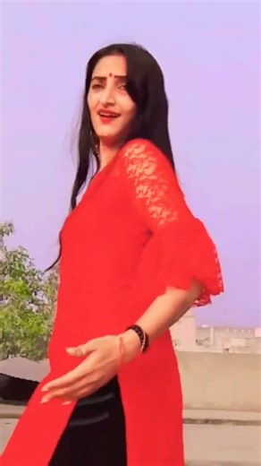 dil bana mohabbat ka ayina#lovelysong #madhutyagi ❤️❤️❤️❤️