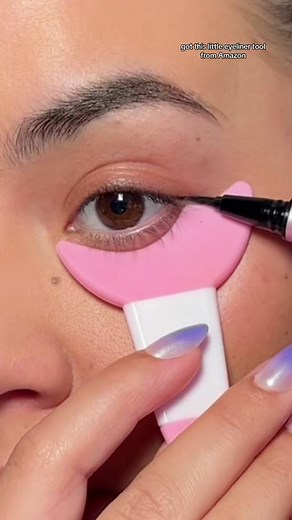 Innovative Eyeliner Tool for Perfect Makeup | Nat's Tutorials